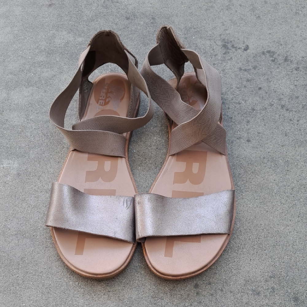 Sorel Women's Sandals in Metallic Tan Size 12